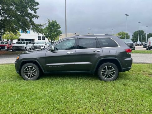 Used 2020 Jeep Grand Cherokee Limited AWD/4WD image 2