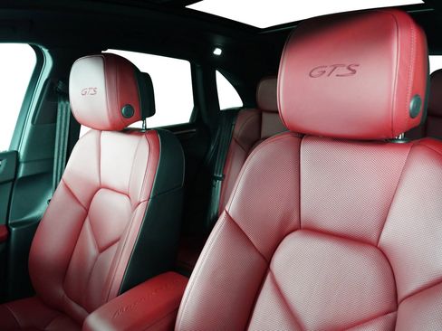 Used 2023 Porsche Macan GTS w/ Premium Package Plus image 3