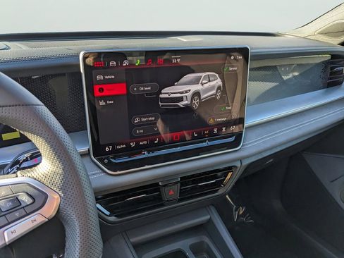 New 2026 Volkswagen Tiguan SE R-Line FWD image 21
