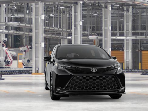 New 2026 Toyota Sienna XSE image 16
