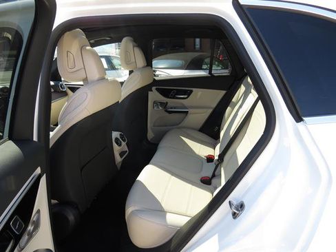 Used 2026 Mercedes-Benz GLC 300 4MATIC image 21