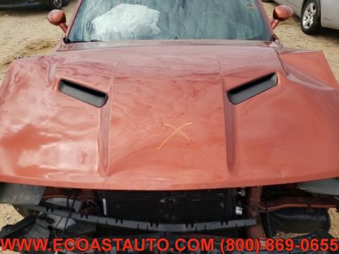 Used 2020 Dodge Challenger SXT w/ Blacktop Package image 6