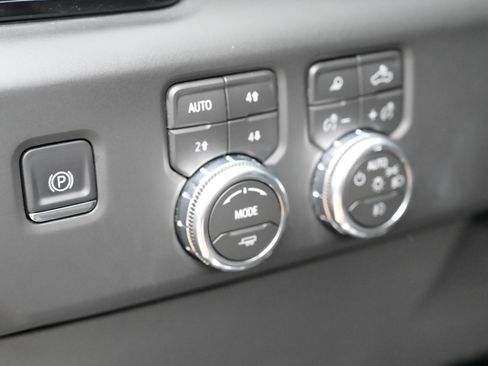 Used 2026 GMC Sierra 1500 AT4 w/ AT4 Preferred Package AWD/4WD image 23