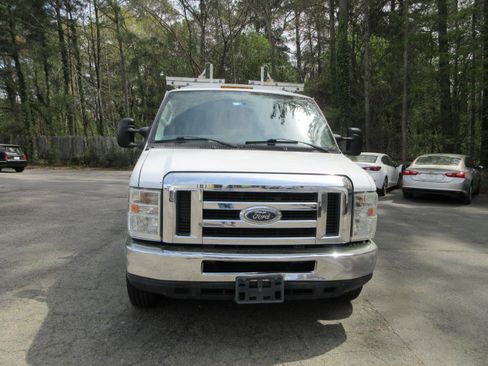 Used 2013 Ford E-350 and Econoline 350 Super Duty w/ Class I Trailer Tow Pkg image 2