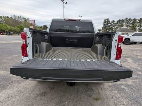 Used 2025 Chevrolet Silverado 1500 LT image 13