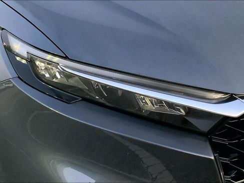 Used 2025 Honda CR-V EX-L image 26