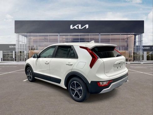 New 2026 Kia Niro LX FWD image 5