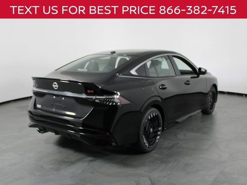 New 2026 Nissan Sentra SR w/ SR Premium Package FWD image 13