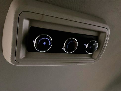 Used 2019 Dodge Grand Caravan SE image 33