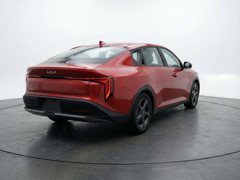 Used 2025 Kia K4 FWD image 9