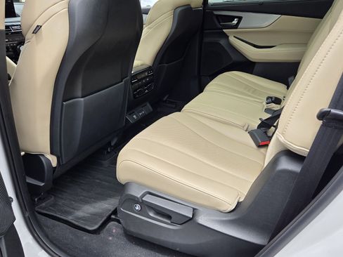 Used 2024 Acura MDX FWD w/ Technology Package image 11