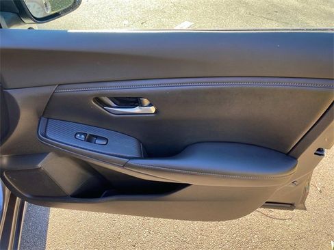 Used 2021 Nissan Sentra SV image 33