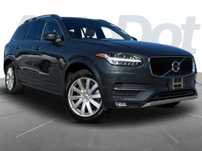 Used 2017 Volvo XC90 T6 Momentum w/ Vision Package