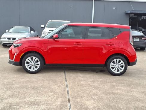 Certified 2025 Kia Soul LX image 26