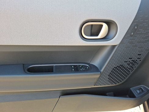 Certified 2025 MINI Cooper S image 10