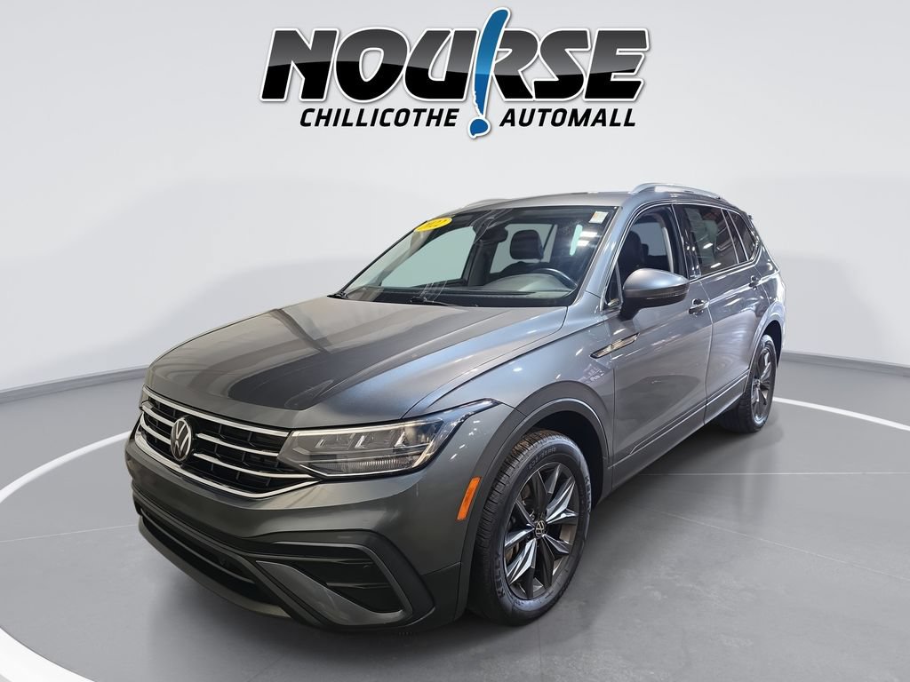Used 2022 Volkswagen Tiguan SE FWD image 1