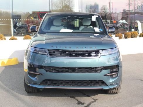 New 2026 Land Rover Range Rover Sport Dynamic SE image 8