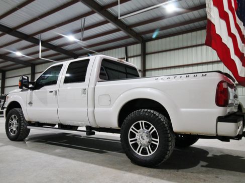 Used 2016 Ford F250 Platinum w/ FX4 Off-Road Package image 8