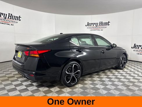 Used 2023 Nissan Altima 2.5 SR FWD image 4
