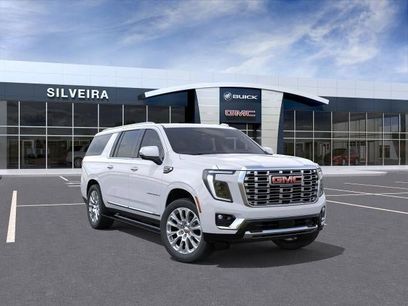 New 2025 GMC Yukon XL Denali w/ Sun & Power Step Package