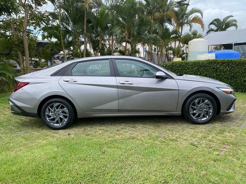 Certified 2024 Hyundai Elantra SEL image 26