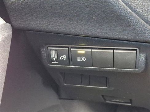 Certified 2025 Toyota Corolla Cross LE image 25