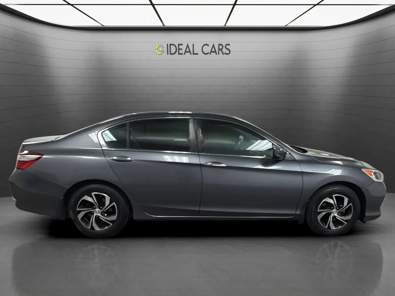 Used 2017 Honda Accord LX image 5