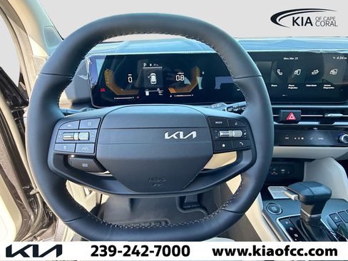 New 2026 Kia Sportage EX image 37