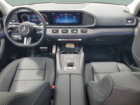 Certified 2026 Mercedes-Benz GLS 450 4MATIC image 10