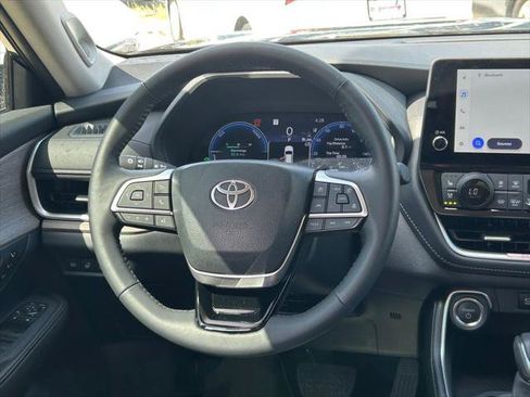 Certified 2026 Toyota Grand Highlander AWD Hybrid image 49