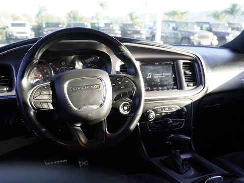 Used 2019 Dodge Charger R/T w/ Plus Group image 28