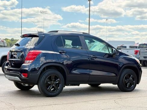 Used 2022 Chevrolet Trax LT AWD/4WD image 30