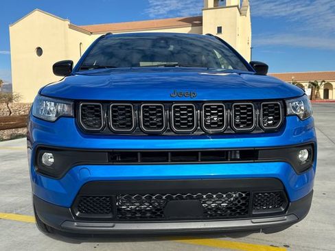 New 2026 Jeep Compass Latitude image 8