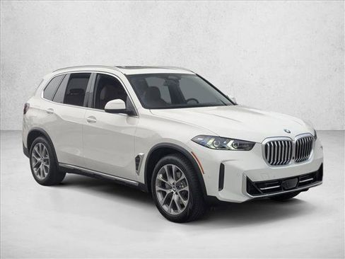 Used 2026 BMW X5 xDrive40i w/ Premium Package AWD/4WD image 7