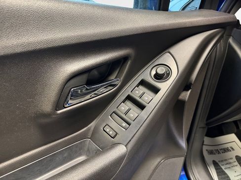 Used 2017 Chevrolet Trax LS image 14