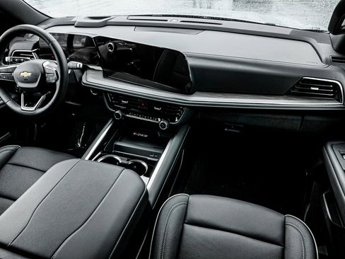 New 2026 Chevrolet Suburban Premier w/ Sun And Tow Package image 36