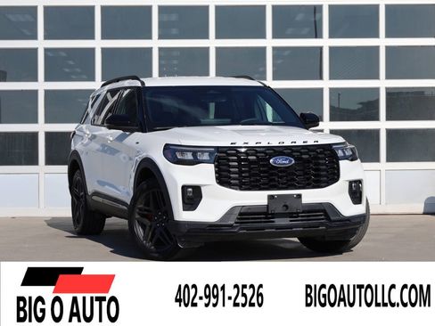 Used 2025 Ford Explorer ST-Line w/ Premium Package AWD/4WD image 1