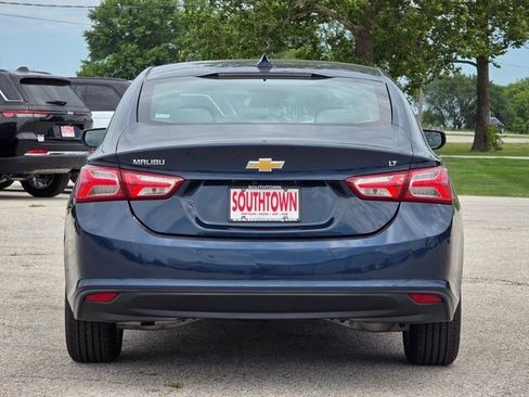 Used 2021 Chevrolet Malibu LT image 6