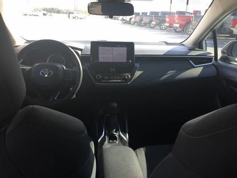 Used 2022 Toyota Corolla LE image 12