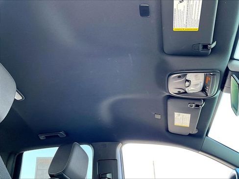 Used 2023 Chevrolet Colorado LT image 22