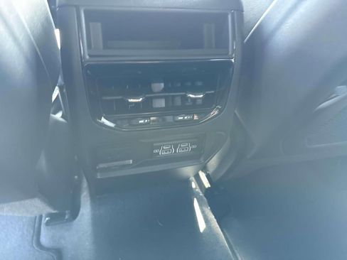 New 2024 Jeep Grand Cherokee Altitude AWD/4WD image 14