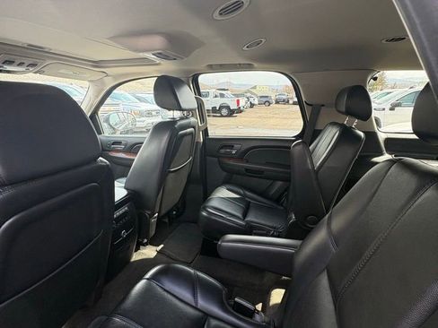 Used 2007 Chevrolet Tahoe LTZ w/ LTZ Preferred Equipment Group image 9