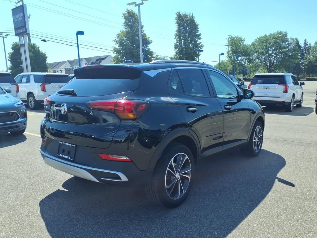Used 2023 Buick Encore GX Select FWD image 4