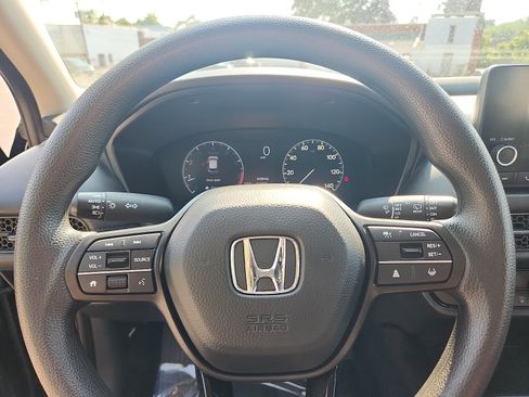 Used 2025 Honda HR-V LX image 18