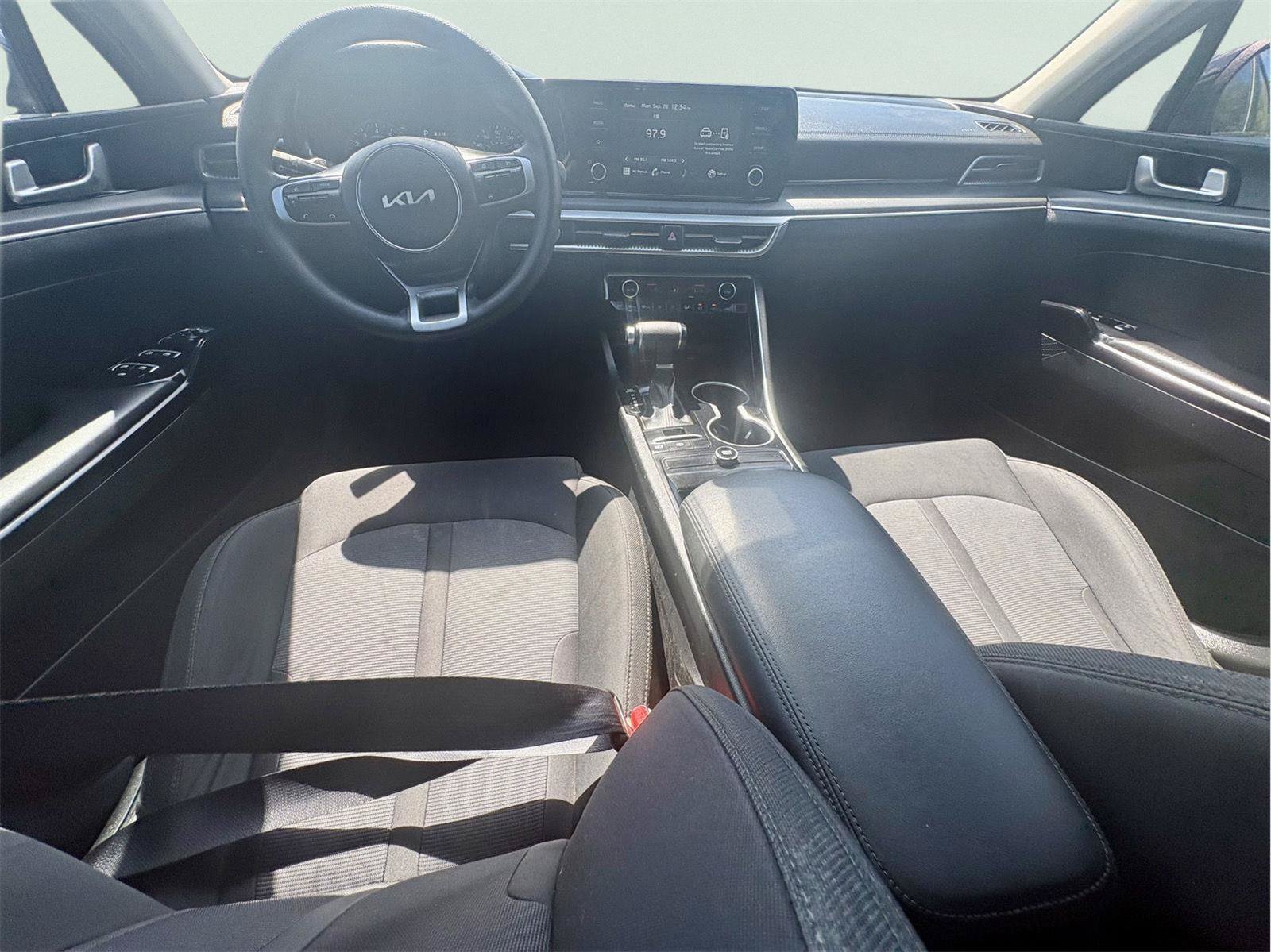 Used 2023 Kia K5 LXS FWD image 8