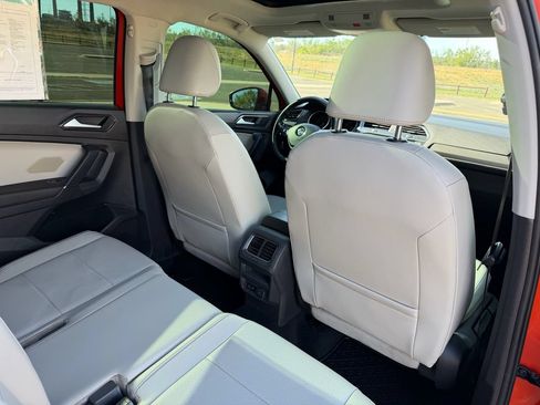 Used 2018 Volkswagen Tiguan SE w/ Panoramic Sunroof Package AWD/4WD image 20