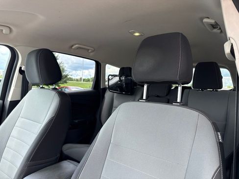 Used 2016 Ford Escape SE FWD image 10