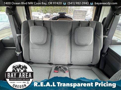 Used 2025 Jeep Wrangler Sport AWD/4WD image 16