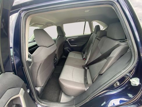 Used 2024 Toyota RAV4 XLE AWD/4WD image 13
