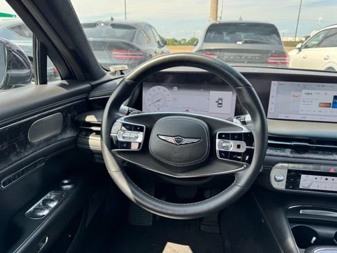 Used 2023 Genesis G90 3.5T AWD/4WD image 13